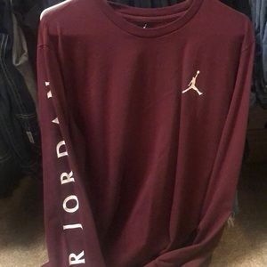 Air Jordan Mens long sleeve shirt